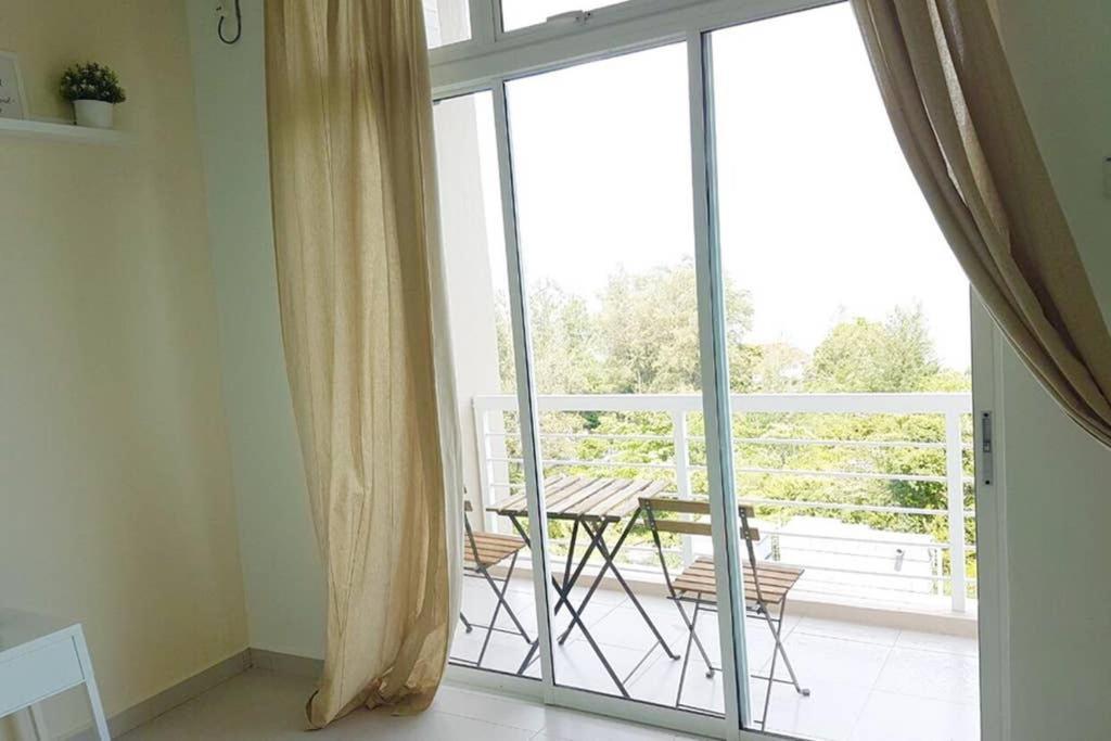 New Seaview Cozy Modern Beach House Tanjung Bungah  Exterior photo